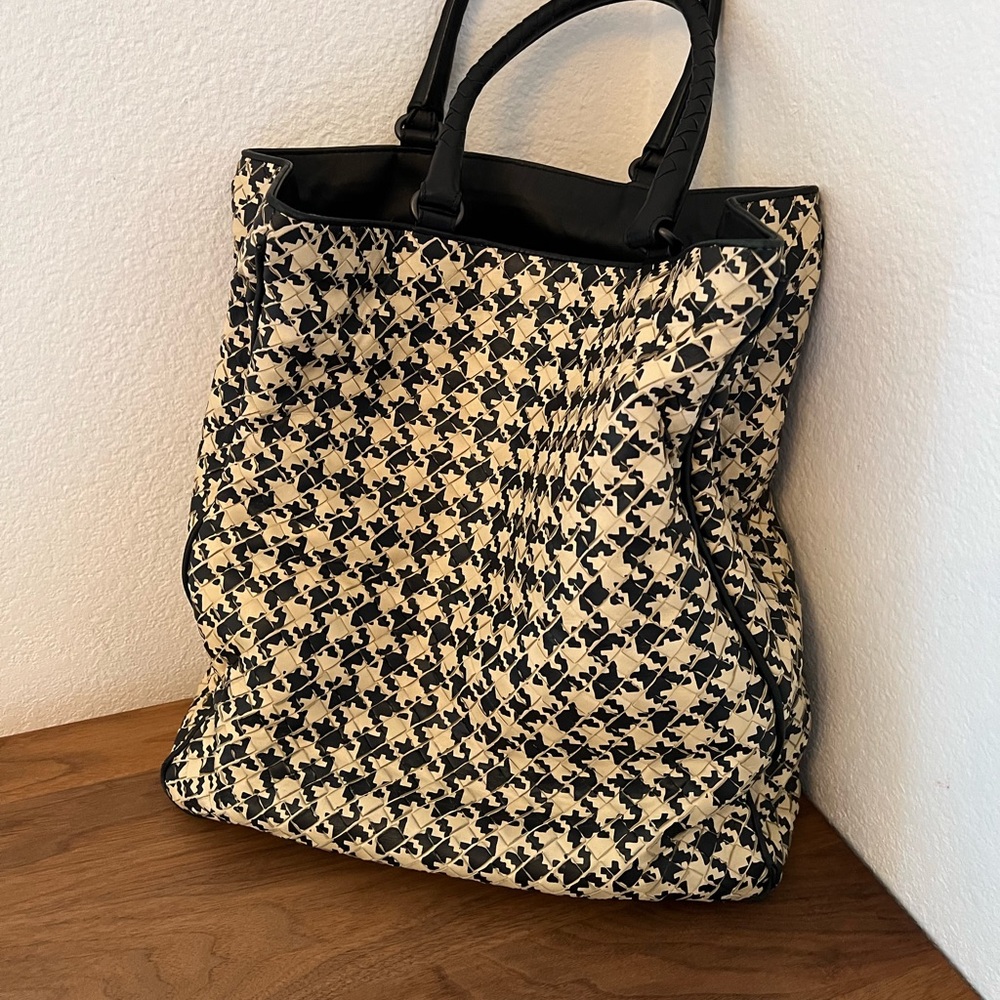 Bottega Veneta houndstooth Intrecciatoiato tote